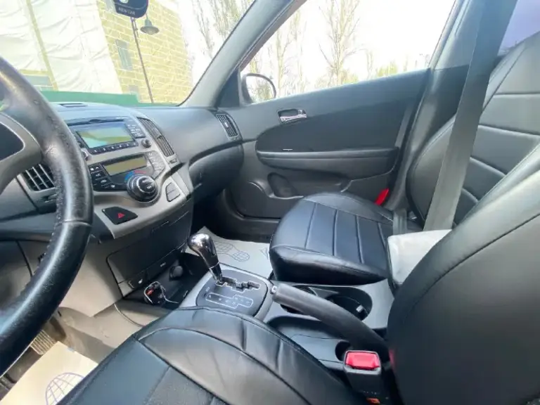 Продаю hyundai i30 2008г, 1,6 классический автомат ✅ отличное внешнее и техническое состояние ✅ пробег родной 177000 км ✅ по кузову без рыжиков ✅ двигатель и коробка в хорошем состоянии ✅ ходовая обслужена полностью ✅ каждые 7000 км замена масла, фильтров, жидкостей ✅электрозеркала, климат контроль, подогрев сидений, парктроники, abs, подушки безопасности все целые, установлена сигнализация centurion ✅ без дтп ✅ зимняя и летняя резина ✅ проверки на любом сто ✅ диагностическая карта готова ✅ цена 820 000 руб. +79494201178 (тг, max)
📞 Звоните: +7(949)4201178 - фотография - 7