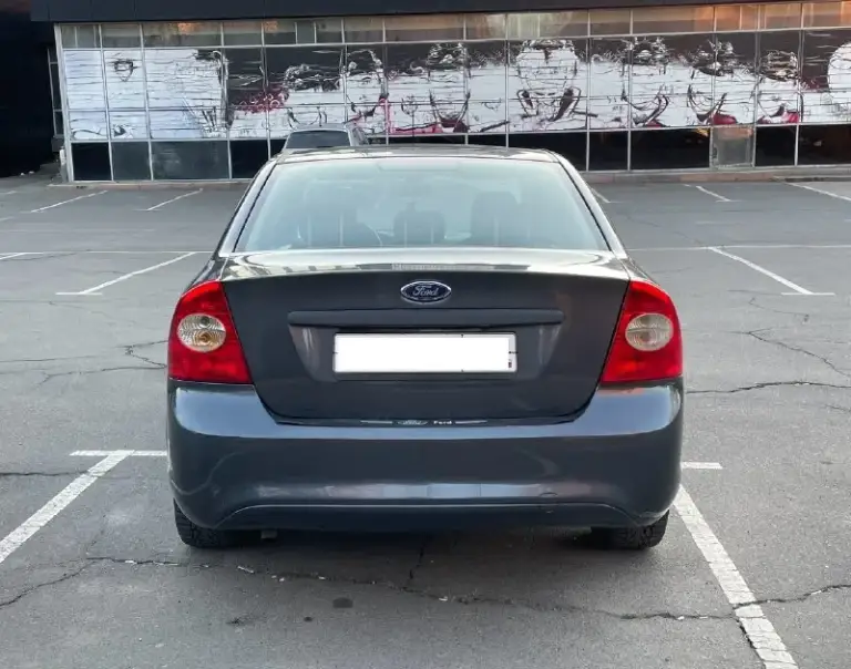 Продам ford focus
Год выпуска - 2008
Объём - 1.6
Коробка - механика
Пробег - 214.000км

Автомобиль в отличном состоянии, ухоженый не прокуренный салон, по ходовой части не каких вложений не требует, очень вместительная и экономная на красивых дисках, отдам в придачу летнюю резину
По комплектации 2стеклоподёмника, кондиционер, подогрев сидений, электро регулировка зеркал, обогрев зеркал, датчик света, стоит заводская магнитола хорошо играет. Одним словом машина для себя.

Цена 565.000 рублей
Осмотр г. Донецк
Остальное по телефону

+79495788575 - фотография - 6