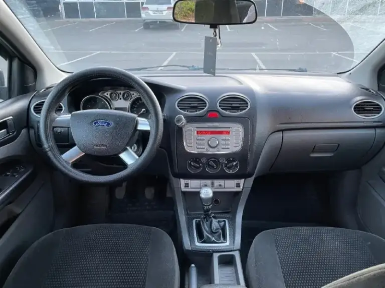 Продам ford focus
Год выпуска - 2008
Объём - 1.6
Коробка - механика
Пробег - 214.000км

Автомобиль в отличном состоянии, ухоженый не прокуренный салон, по ходовой части не каких вложений не требует, очень вместительная и экономная на красивых дисках, отдам в придачу летнюю резину
По комплектации 2стеклоподёмника, кондиционер, подогрев сидений, электро регулировка зеркал, обогрев зеркал, датчик света, стоит заводская магнитола хорошо играет. Одним словом машина для себя.

Цена 565.000 рублей
Осмотр г. Донецк
Остальное по телефону

+79495788575 - фотография - 8