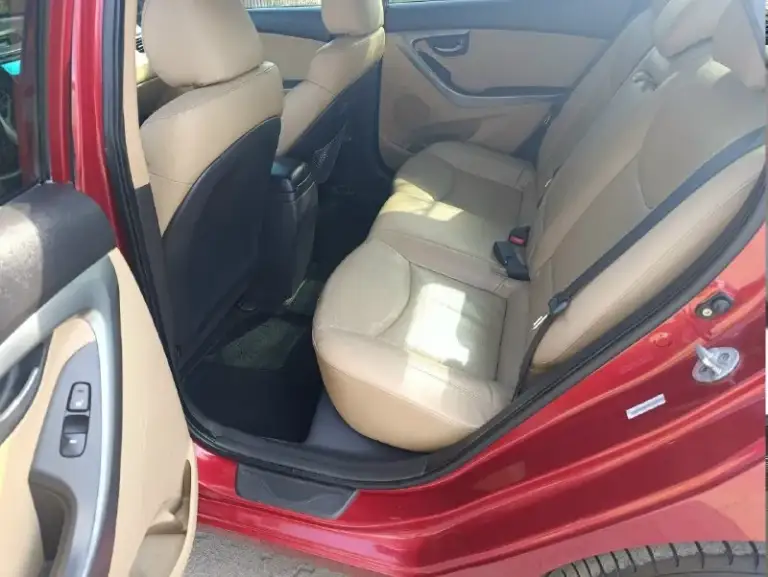 Продам hyundai elantra md 2011 год, акпп, двигатель 1.8 л. Собственник, владею с 2020 года. Авто был пригнан из америки в 2020 году. Машина в хорошем состоянии. Пробег на сегодняшний день 130000 миль. Полностью обслужена, вложений не требует. Предмаксимальная комплектация: -кожаный салон - электро люк -подогревы всех сидений - кондиционер -круиз контроль -громкая связь -4электро стеклоподъёмника -электро усилитель руля -блютуз -abs -esp и многое другое двигатель работает без нареканий, после капитального ремонта прошел около 15000 км. Также был заменён комплект цепи грм. Акпп 6 ступенчатая, переключает без пинков. Масло в коробке менял также 15000 км назад. Кондиционер холодит, печка греет. По электрике всё работает. Безопастность вся на месте, ошибок на приборке нет никаких. Резина на заводских литых дисках r17прошла один сезон. Газ пропан вписан в документах и идёт в комплекте с автомобилем( был снят с машины при ремонте двигателя). По документам полный порядок, переоф
📞 Звоните: +7(949)0238121 - фотография - 6