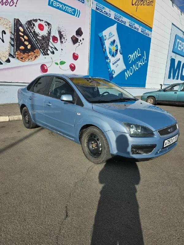 Ford focus 2, дорестайлинг, 2005 г. В. , 1.6 л, 115 л. С. , мкпп. Комплектация: • кондиционер (рабочий, заправлен, пройдена полная диагностика летом 2024 года); • гур (был заменён вместе с приводными ремнями); • эсп передние; • электрорегулировка зеркал; • центральный замок; • штатная сигнализация (с датчиком объема); • блокировка замков задних дверей (с ключа); • мультируль с регулировкой по высоте и вылету; • штатная магнитола (с кодом) + планшет; • бортовой компьютер; • микролифт водительского сиденья; • обогрев заднего стекла; • птф; штампы r15 на летней резине, три ключа. Продажа с полным переоформлением, я собственник, без штрафов и арестов. За время владения авто многое было заменено, обслужено. Из последних работ - слесарные (замена порогов, варка арки), обновление лкп, переборка двигателя. Имеются на всё чеки, заказы-наряды. За подробной информацией общаться в лс, +79493230942 цена - 450 000₽
📞 Звоните: +7(949)3230942 - фотография - 1