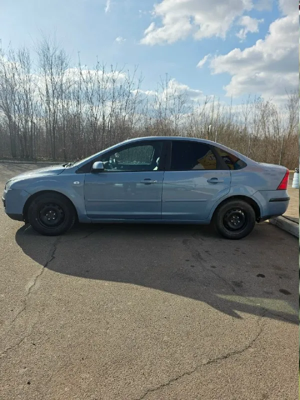 Ford focus 2, дорестайлинг, 2005 г. В. , 1.6 л, 115 л. С. , мкпп. Комплектация: • кондиционер (рабочий, заправлен, пройдена полная диагностика летом 2024 года); • гур (был заменён вместе с приводными ремнями); • эсп передние; • электрорегулировка зеркал; • центральный замок; • штатная сигнализация (с датчиком объема); • блокировка замков задних дверей (с ключа); • мультируль с регулировкой по высоте и вылету; • штатная магнитола (с кодом) + планшет; • бортовой компьютер; • микролифт водительского сиденья; • обогрев заднего стекла; • птф; штампы r15 на летней резине, три ключа. Продажа с полным переоформлением, я собственник, без штрафов и арестов. За время владения авто многое было заменено, обслужено. Из последних работ - слесарные (замена порогов, варка арки), обновление лкп, переборка двигателя. Имеются на всё чеки, заказы-наряды. За подробной информацией общаться в лс, +79493230942 цена - 450 000₽
📞 Звоните: +7(949)3230942 - фотография - 5