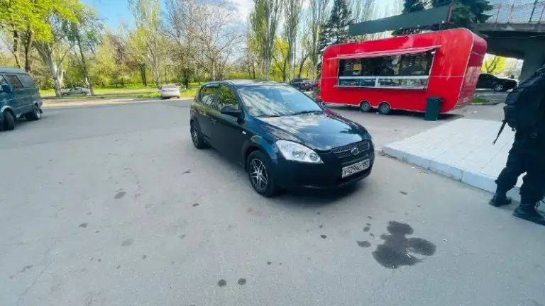 Продажа автомобиля kia ceed, 2008 года выпуска, двигатель 1.6 л бензин, механическая коробка передач. Автомобиль находился в собственности в течение двух лет. Выполнены многочисленные ремонтные работы: обновлена ходовая часть, установлен новый передний подрамник, задний рычаг, заменены масло, фильтры, свечи зажигания, датчик температуры и антифриз. Используется бензин аи-95. Основным пользователем была жена.
Автомобиль находится в донецке.
Цена: 500 000 рублей, торг не предусмотрен.
Контактный телефон: +79491321105
Никнейм: goha777999
📲 Tg: @goha777999
📞 Звоните: +7(949)1321105 - фотография - 2