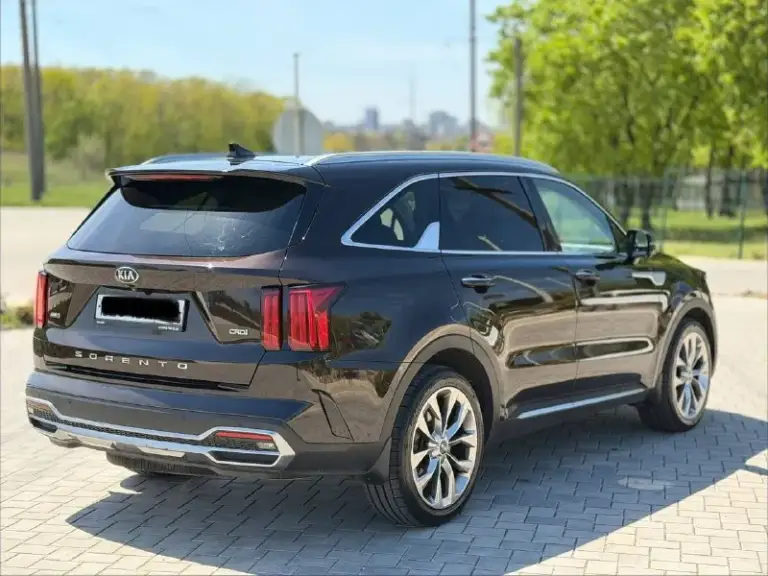 Kia sorento
Официал автомобиль делерский!!!

2020Г crdi 2.2 автомат
4Wd полный привод,
В максимальной комплектации❗️
7-Ми местный !!
Автомобиль в заводском окрасе!!!!!!
В очень хорошем состоянии!
Повторюсь в максимальной комплектации!!!!
Крыша панорама,
Салон кожа,
Обдув и подогрев сидений передних и задних,
Камера 360,
Удержание полосы,
Проекция,
Распознание знаков,
Парктроники,
Климат-контроль двухзонный,
Круиз-контроль,
И очень очень многое другое
Все не перечислить!!!
С документами полный порядок!!!!!
Переоформление в мрэо!!!
Диагностическая карта есть!!!!
Цена 3,200₽🔥
Все вопросы по тел +79495722131 - фотография - 3