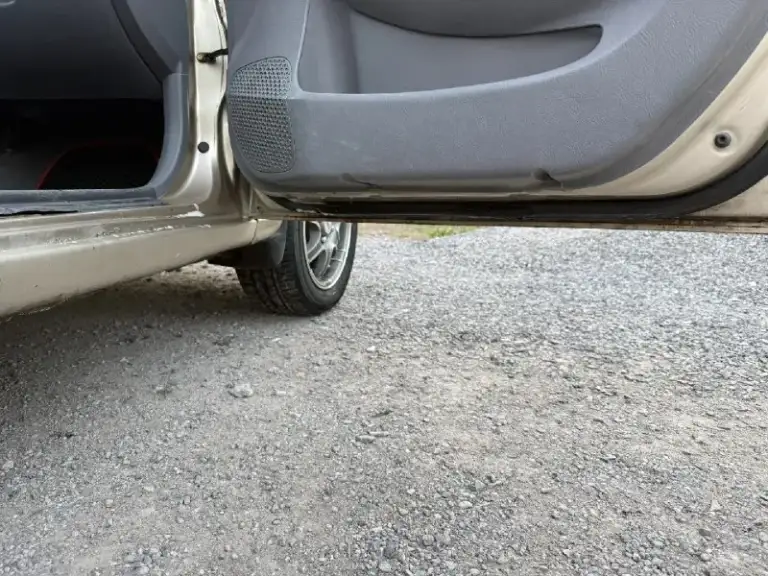 Hyundai accent тагаз ii, 2006. Продам акцент в хорошем технической состоянии, ходовая часть хорошо обслужена, солон в хорошем состоянии, коробка не хрустит не выбивает, кузов требует небольшой уход, как видно багажник имеет на ребре жёсткости вмятину, вовремя проводились технические обслуживания и замена всех расходников, печка кондиционер в работают, центральный замок, два комплекта резины, в целом машина едет бодро, сел поехал, цену вижу 420 тыс руб. Торг уместен, все остальные вопросы по телефону +7 949 823 35 45 или в л. С
📞 Звоните: +7(949)8233545 - фотография - 6