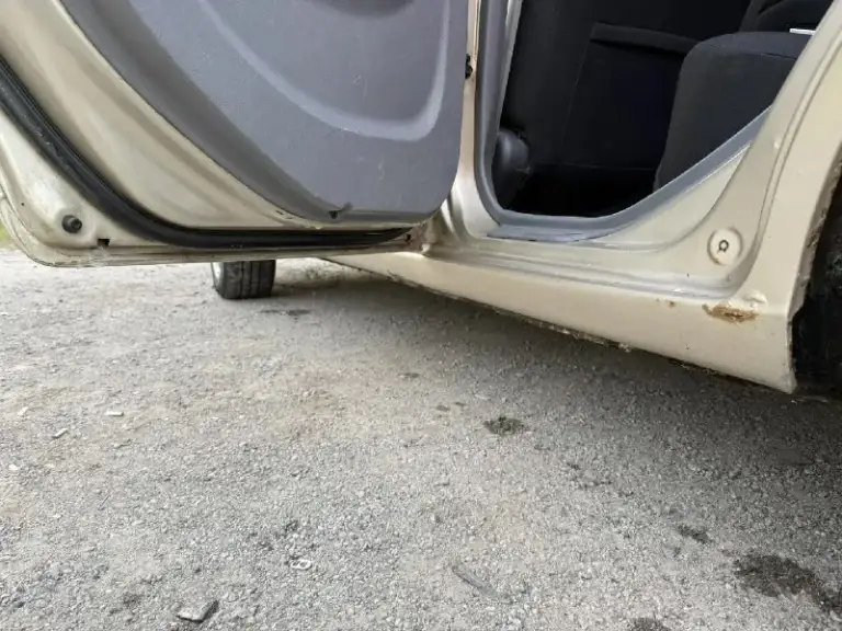 Hyundai accent тагаз ii, 2006. Продам акцент в хорошем технической состоянии, ходовая часть хорошо обслужена, солон в хорошем состоянии, коробка не хрустит не выбивает, кузов требует небольшой уход, как видно багажник имеет на ребре жёсткости вмятину, вовремя проводились технические обслуживания и замена всех расходников, печка кондиционер в работают, центральный замок, два комплекта резины, в целом машина едет бодро, сел поехал, цену вижу 420 тыс руб. Торг уместен, все остальные вопросы по телефону +7 949 823 35 45 или в л. С
📞 Звоните: +7(949)8233545 - фотография - 9