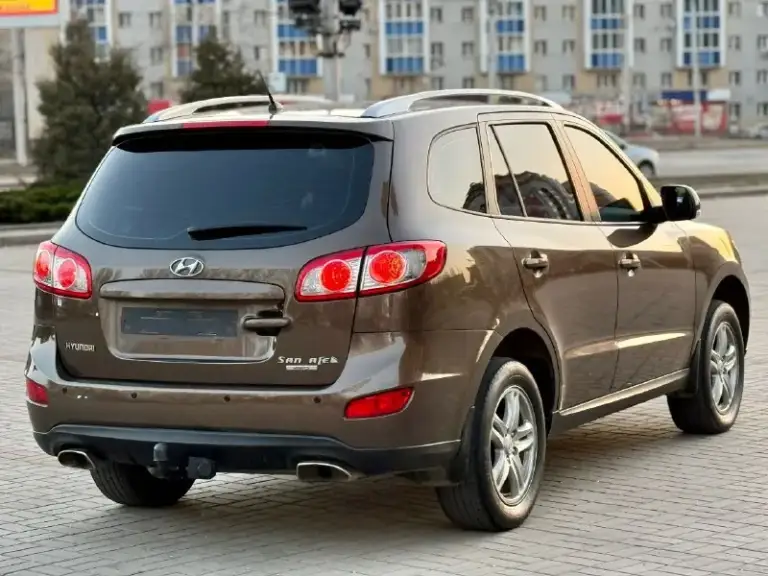 Продам авто hyundai santa fe 2.4 рейсталинг (hyundai санта фе)
Цена: 1.200.000 руб
Пробег: 180.000
Год выпуска: 2012 год
Город: донецк
Номер:
+79498515415
Автомобиль в отличном состояние очень надежная, семейная и практичная машина. Без подводных камней.
В таком состояние на авторынке найти тяжело.
Отличная комплектация: климат холодит, подогревы, партроноки в круг, мультируль, хорошая аудио система, камера заднего вида, датчики дождя и света, и много других интересных функций.
Работает в автомобиле всё.
Без дтп, птс оригинал, 2 хозяина, два ключа, масло не расходует, коробка идеальная, двигатель без нареканий, ходовая перебранна.
На остальные вопросы готов ответить по телефону.
📲 Tg: ⚡️
📞 Звоните: +7(949)8515415 - фотография - 4