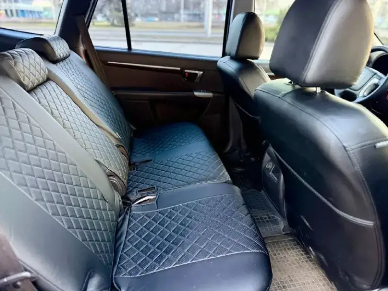 Продам авто hyundai santa fe 2.4 рейсталинг (hyundai санта фе)
Цена: 1.200.000 руб
Пробег: 180.000
Год выпуска: 2012 год
Город: донецк
Номер:
+79498515415
Автомобиль в отличном состояние очень надежная, семейная и практичная машина. Без подводных камней.
В таком состояние на авторынке найти тяжело.
Отличная комплектация: климат холодит, подогревы, партроноки в круг, мультируль, хорошая аудио система, камера заднего вида, датчики дождя и света, и много других интересных функций.
Работает в автомобиле всё.
Без дтп, птс оригинал, 2 хозяина, два ключа, масло не расходует, коробка идеальная, двигатель без нареканий, ходовая перебранна.
На остальные вопросы готов ответить по телефону.
📲 Tg: ⚡️
📞 Звоните: +7(949)8515415 - фотография - 9