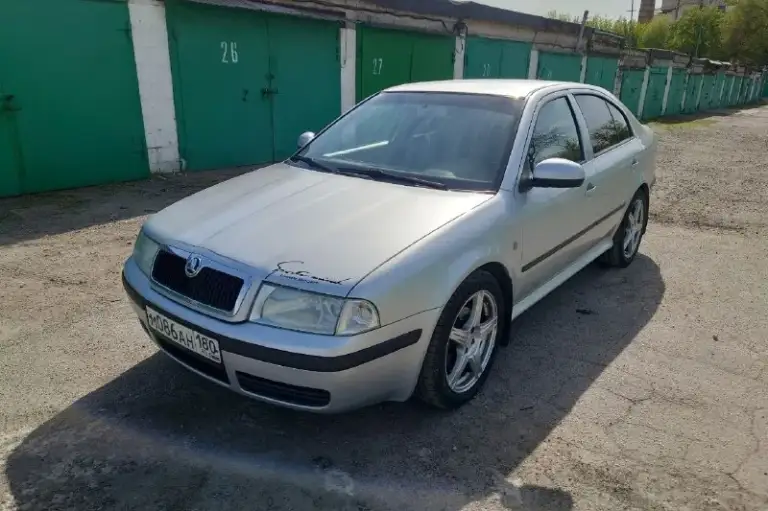 Skoda октавия.
2010 Год выпуска.
Объём двигателя 1.8.
Пробег 320т. Км ( 30т. Км назад был ремонт двс и замена сцепления).
Без дтп ( родном окрасе).
Кузов без ржавчины и дыр ( присутствуют сколы по кузову).
Автомобиль в хорошем состоянии.
Резина: лето/зима.
Отдам турбину и рулевую рейку ( после ремонта).
Цена 680т. Руб
+79493828700
📞 Звоните: +7(949)3828700 - фотография - 1