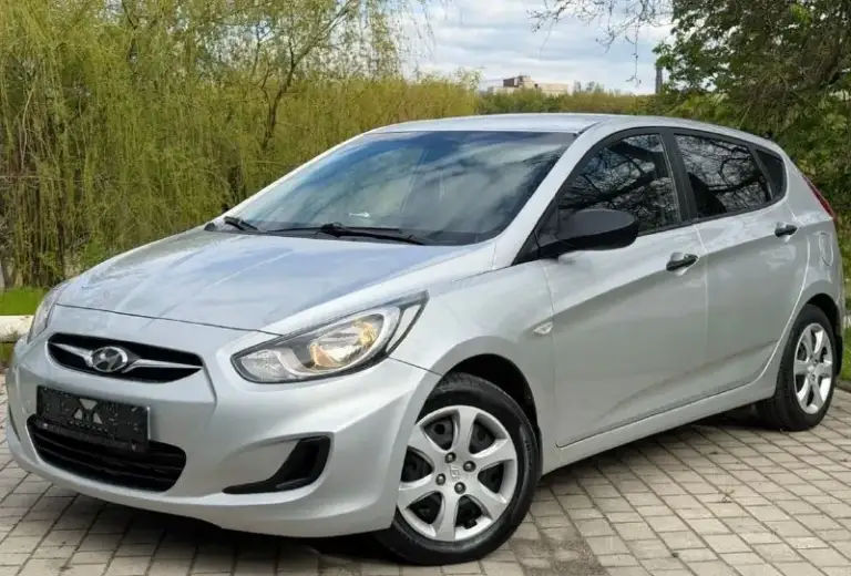 Продам hyundai solaris
Год выпуска:2014
Родной пробег 165.000 тсч км
Объем двигателя: 1,6 123.лс
Кпп механика
Отличная комплектация:
Кондиционер
Датчик света, abs, esp,
Подогрев сидений,
Мульти руль,
4.Эл стекла подъемника,
Электро зеркала,
Подушки безопасности,
Хорошая акустика, парктроники,
Сигнализация,
Кузов в идеальном состоянии, без дтп!, автотека✅ 2 хозяина за всё время эксплуатации.
Рыжиков вздутия и прочего
Нет от слова совсем!
Техническии авто вложений не требует.
Своевременное сезонное обслуживание, заправка и замена фильтров.
Автомобиль без вложения!!
По запросу скину видео обзор.
По документам полный порядок.
Цена 840.000.р возможен торг реальному покупателю!
Номер телефона
+7949-693-58-50
Г. Донецк
📲 Tg: grisha
📞 Звоните: +7(949)6935850 - фотография - 1