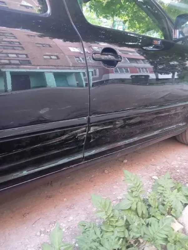 Продам шкода октавия а5 коробка автомат дсг 2010г в эксплуатации 2011г пробег 252000 притертая правая сторона из за этого цена 630000 торг. В придачу зимняя резина +79494012583 - фотография - 3