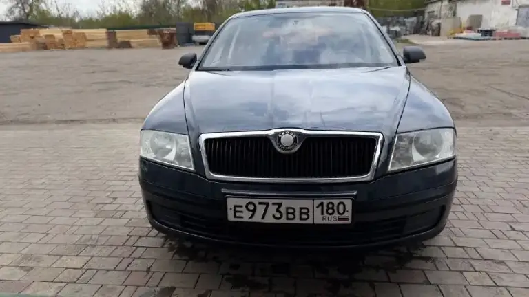 Продается skoda octavia серого цвета, 2008 года выпуска, с пробегом 266 000 километров. Автомобиль имеет 3-х собственников в птс, объем двигателя составляет 1,6 литра, мощность - 102 лошадиные силы. Тип двигателя - бензиновый, коробка передач - механическая, привод - передний.

Автомобиль оснащен антиблокировочной системой (abs) и бортовым компьютером, а также электростеклоподъемниками и электрозеркалалами.
Цена 750 000
Тел. +79494035641 - фотография - 2