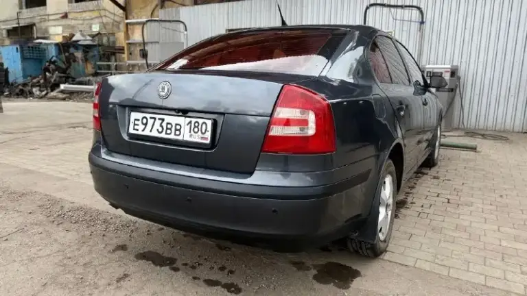 Продается skoda octavia серого цвета, 2008 года выпуска, с пробегом 266 000 километров. Автомобиль имеет 3-х собственников в птс, объем двигателя составляет 1,6 литра, мощность - 102 лошадиные силы. Тип двигателя - бензиновый, коробка передач - механическая, привод - передний.

Автомобиль оснащен антиблокировочной системой (abs) и бортовым компьютером, а также электростеклоподъемниками и электрозеркалалами.
Цена 750 000
Тел. +79494035641 - фотография - 3
