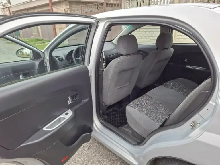 Продается автомобиль chery bonus a13 (2011 года выпуска, пробег оригинальный - 179 000 км) я хозяин автомобиля, во владении 2 года. Автомобиль в хорошей комплектации: есть кондиционер, подогрев передних сидений, бортовой компьютер, электростеклоподъёмники, гур, abs, электро регулировка зеркал сам автомобиль в хорошем состоянии - двигатель полностью обслужен, работает отлично - кпп включает без проблем - по ходовой все в порядке, ничего не гремит и не стучит - днище целое, без дыр, в хорошем состоянии - по электрике все исправно работает - нет никаких ошибок по системе - новая летняя резина - неплохая музыка - все расходники заменены - лобовое и другие стека заводские - ухоженный салон - печка греет на отлично - в дтп не участвовала - по документам все впорядке, на вас на учет станет без проблем по машине было многое сделано: стоит новое сцепление, передние амортизаторы, радиатор охлаждения, радиатор печки и многое другое, дополнительное расскажу по телефону. Обращаться п
📞 Звоните: +7(949)3033139 - фотография - 4
