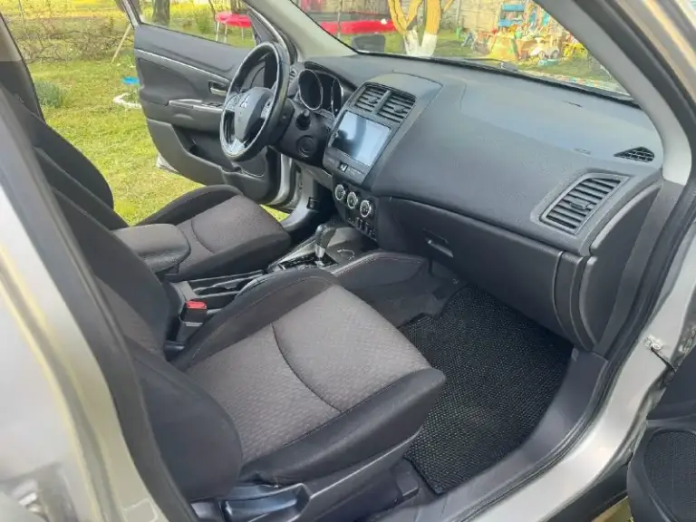 Продам mitsubishi asx 2018г 2л вариатор авто обслуженное, работает всё, ходовка без посторонних звуков, кандей работает. Без ключевой доступ, пробег 72тыс. Миль. Зимняя резина в комплекте. Зелёная автотека, вин по запросу кину, хозяин. Г. Донецк, петровский район цена 1,6 🍋торг +79493279813
📞 Звоните: +7(949)3279813 - фотография - 4