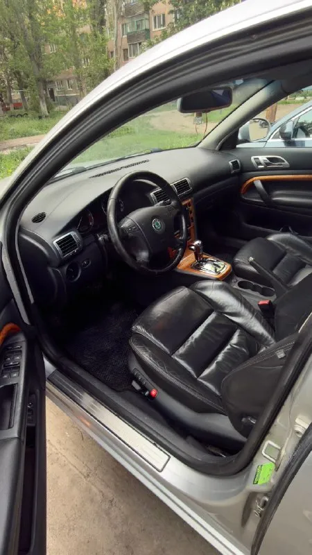 Продам skoda superb год: 2007 двигатель: 2.5 tdi (v6, турбо) мощность: сток 163 л. С. → прошит до 190 л. С. (без вреда ресурсу) коробка: классический автомат zf 5hp19 (гидротрансформатор) - надёжный и ремонтопригодный, не dsg привод: передний пробег: 191 т. Км состояние: технически полностью исправна. Двигатель работает ровно, масло не жрёт, турбина живая. Автомат переключается мягко, без толчков. Есть моменты по лакокрасочному покрытию. Комплектация: • салон кожаный (хорошее состояние, без порывов) • элекрорегулировка передних сидений и зеркал • подогрев всех сидений + зеркал • климат-контроль • круиз-контроль, abs, esp • датчик дождя • заводской биксенон (линзы новые - светит отлично) по машине много чего сделано, при встрече расскажу. Документы: птс оригинал, 2 ключа, не залог, не такси. Vin предоставлю. Осмотр г. Шахтерск цена: 800 000 ₽ (торг возможен только при осмотре и при виде реальных денег, без пустых предложений) +7 949 708 32 62
📞 Звоните: +7(949)7083262 - фотография - 6