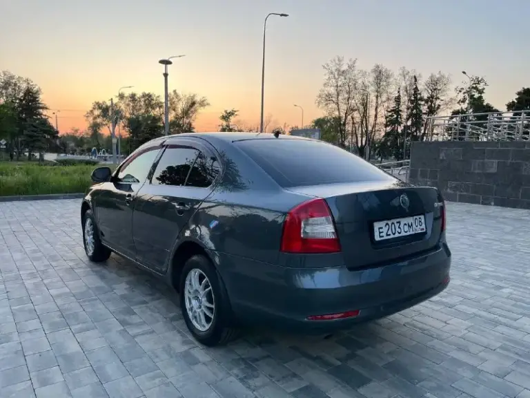 Продам skoda octavia а5 1.6 мкпп пробег 165000 тыс авто в идеальном состоянии и эксплуатация без дтп весь автомобиль в родной краски техническая часть полностью обслуживания требует никаких вложений, установлен новая резина отличная android магнитола камера заднего вида состояние машины идеальное во всех смыслах этого слова, осмотр город мариуполь цена 935000 тыс рублей по всем вопросам звоните, +79490261919
📞 Звоните: +7(949)0261919 - фотография - 4