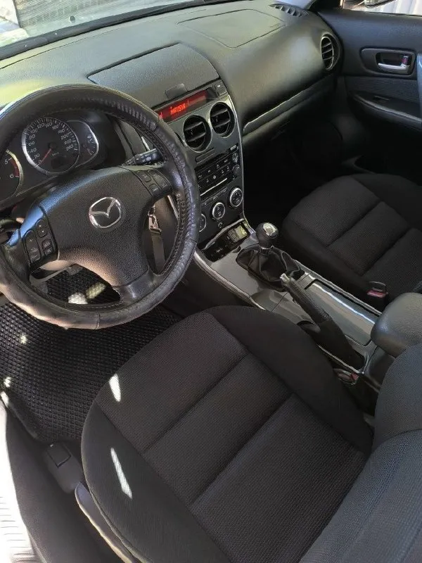 Продам mazda 6 универсал, 2006 год, 2.0, в достойном состоянии. За авто следили, авто семейное, на дороге ведёт себя превосходно, как в городе, так и по трассе. Два комплекта колёс. Обслужено, ничего делать не нужно. Цена 650 000 рублей (торг реальному покупателю у капота). Донецк +79493455810 елена.
📞 Звоните: +7(949)3455810 - фотография - 7
