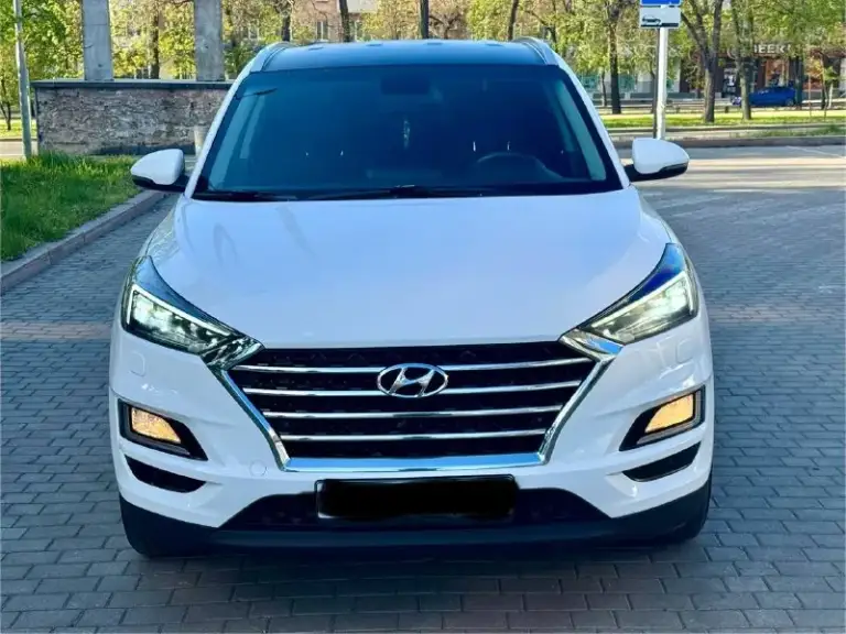 Hyundai tucson рестайлинг
Год выпуска 2019
Двигатель 2.0 бензин
Коробка автомат
Пробег 121 тыс. Км
Автомобиль официал в отличном состоянии,
Кузов без дтп весь в заводском окрасе,
Весь обслужен вложения не какого не требует !
Хорошая комплектация,
Бесключевой доступ,
(Start-stop),
Климат-контроль,
Круиз-контроль,
Датчики света и дождя,
Подогрев руля,
Подогревы сидений,
Парктрони,
Carplay,
Камера заднего вида,
И многое другое.
С документами полный порядок,
Продажа с полным переоформлением в мрэо
Г. Донецк
Цена 1.980 тыс. ₽
Звоните остальное по
+79495210905
📲 Tg: r. B
📞 Звоните: +7(949)5210905 - фотография - 7