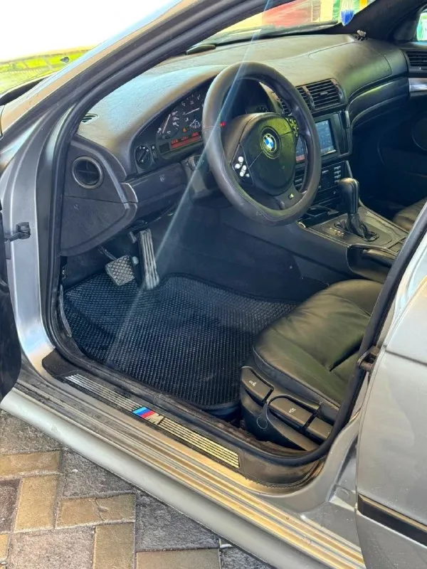 Bmw e39 528i
1997 Год
Акпп
Бодрый не дымит, акпп контрактная, ходовая живая, новые фильтра, масла, тормозные диски, диски и резина, на полном ходу каждый день, люк работает, стекла целые, 455000 рублей, обмен, донецк, тел+79493152333
📞 Звоните: +7(949)3152333 - фотография - 7