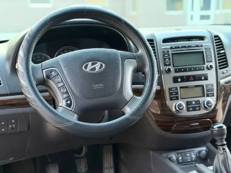 Hyundai santa fe
Год выпуска: 2011
Двигатель: бензин 2.4
Коробка: механика 6-ст
Пробег: 188.000км
✅2 Владельца за все время
✅Птс оригинал
✅Без дтп
✅Родной окрас за исключением одной детали (заднее левое крыло) косметический окрас была притертость не дтп!!!
✅Все стекла родные включая лобовое стекло
✅Салон на лакированном красивом дереве
✅Климат контроль 2-х зон
✅Подогрев сидений 2 режима
✅Мультируль
✅Штатная акустика с магнитолой
✅Обогрев лобового стекла
✅4 Эл стеклоподъемника
✅Эл регулировка зеркал
✅Птф
✅Новая зима на дисках 17 радиуса
✅2 Комплекта ключей с сигнализацией
✅Сервисные книжки
Автомобиль в идеальнейшем состоянии для своих лет, родной окрас за исключением заднего левого крыла(был косметический окрас)не дтп!!! Коробка 6-ст переключает отлично не выбивает не разболтана! Подвеска вся обслужена от а до я ничего делать не нужно! Расход 7-8л! Авто в редчайшем состоянии с южного края ставрополь где климат очень хороший!
Цена 1.155.000 рублей
Торг у капота реальному кл
📞 Звоните: +7(949)5205833 - фотография - 7
