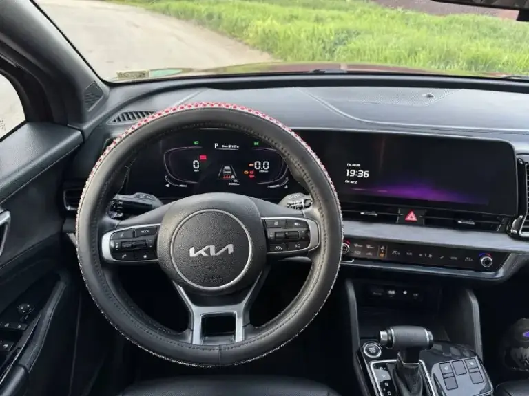 Срочно продам kia sportage
Год выпуска: 2022
Пробег: 40 000 км
Модификация: 2,5 (189 л. С. )
Тип двигателя: бензин
Коробка передач: автомат
Привод: полный
Комплектация: x-line
Цвет: красный
Один владелец.
Брал с пробегом 34 500км
-Удержание в полосе
-Круиз-контроль
-Климат-контроль
-Камера заднего вида
-Старт-стоп
-Подогрев сидений
-Электропривод сидений
-Эл-стеклоподъёмники (передние и задние)
-Эл-регулировка зеркал
-Панорама
-Русифицирована
-Полностью обслужена, поменяны все расходники, установлены хорошие тормоза (брали машину и обслуживали для себя)
В связи с определенными обстоятельствами авто продается в кротчайшие сроки!
В продаже kia sportage в идеальном техническом и внешнем состоянии.
Состояние нового авто. Переоформление после 1 ноября.
Авто в г. Макеевка, днр.
Цена: 3 100 000 рублей
Контакты:
+7 949 398 58 38
Иван - фотография - 7