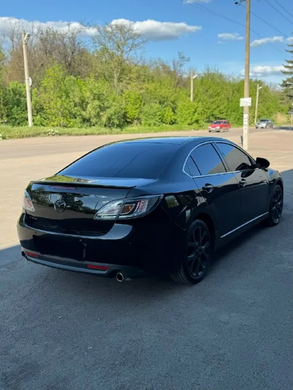 ❗️Продам mazda gh sport 2008г цена 950 000₽ торг у капота ☎+79496767247 (телеграмм) двигатель 2.0 (147л. С) коробка механика 6-и ступка пробег 247 000км машина в отличном состоянии как технически так и кузов. Комплектация sport: комбинированная обивка салона, аудиосистема bose, мульти руль, доработанная адаптивная оптика bi-led afs, климат-контроль, электропривод боковых зеркал с подогревом, подогрев сидений, электростеклоподъёмники с доводчиками, легкосплавные диски размером 18 дюймов на новой летней резине, раздвоеный выхлоп, cистема контроля давления в шинах, парктроники, датчики дождя и света. Рассмотрю варианты обмена❗️ документы готовы к переоформлению. 📍машина находится в г. Амвросиевка
📞 Звоните: +7(949)6767247 - фотография - 2