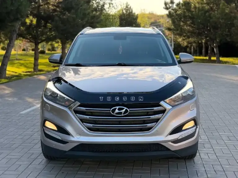 Hyundai tucson
Официал
Максимальная комплектация ❗️❗️
2017Г автомат 2.0 бензин
Автомобиль в хорошем состоянии!
Есть все для комфортного вождения!!!
Без ключевой доступ,
Старт/стоп,
Автозапуск,
Салон кожа,
Подогрев сидений передних и задних,
Камера заднего вида,
Монитор,
Мульти/руль,
Климат/контроль,
Круиз/контроль,
Парктроники,
Авто свет,
Датчик дождя,
И многое другое….
С документами полный порядок!!!!
Диагностическая карта есть!!!!
Переоформление в мрэо!!!
Цена 1.765₽ цена на пару дней!!!!!
Все вопросы по тел: +79495396488 - фотография - 2