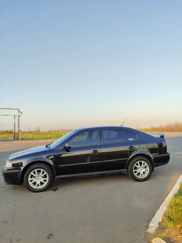 Продам skoda октавию а4, тур 2008 года
Пробег 235.000км
Я собственник
В родном wts обвесе
Bfq на 1.6л. Не дымит, не троит, масло не расходует
Коробка механика 5 ступка. Ничего не хрустит, не выбивает
В хорошем техническом состоянии, без нареканий
Машина в родном окрасе (кроме порогов). В силу возраста имеются сколы, машина без гнили, кузов оцинкован.
Заводское остекление (кроме лобового стекла)
На пробеге 165.000км делалась капиталка двс
За машиной ухаживал, делал все во время, замена масла каждые 7.000км.
Установлена андроид мультимедиа с carplay, камера заднего вида, парктроники, видеорегистратор. Хорошая музыка + активный сабвуфер
По комплектации: кондиционер, передние подушки безопасности, гидроусилитель руля, передние эсп, электро регулировка боковых зеркал с подогревом, подогрев заднего стекла, abs, круиз контроль
2 Комплекта ключей, сервисные книжки
2 Комплекта резины, зима, лето
Цена 620.000 руб, хороший торг у капота
Находится в днр г. Шахтёрск
Более подробн
📞 Звоните: +7(949)8445752 - фотография - 7