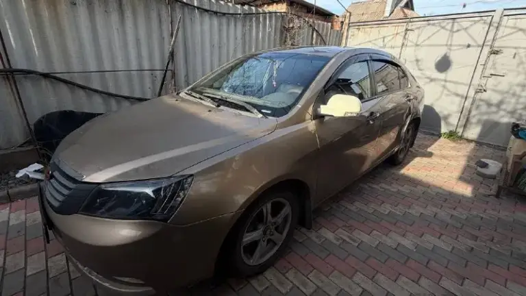 Продается geely emgrand 2011 года 1.8 мт 380.000 рублей 302.000 пробег владею почти год, я 3-ий хозяин, машина хорошая, просторная, на трассе держит отлично, но машиной нужно заниматься, а времени и средств на данный момент нет по этому и цена ниже рыночной, стоит 4 поколения и вписан в птс, поменяна выхлопная система, поменяны лямдазонты, в придачу отдам новый тормозные диски, колодки, бронепровода, катушки зажигания, упаковка моторного масла, ароматизаторы, фильтра на газ и на бензин, также воздушный фильтр, салонный фильтр и масленый фильтр, есть масложор и подтраивает, торг уместен александр +7(949)593-32-44
📞 Звоните: +7(949)5933244 - фотография - 2