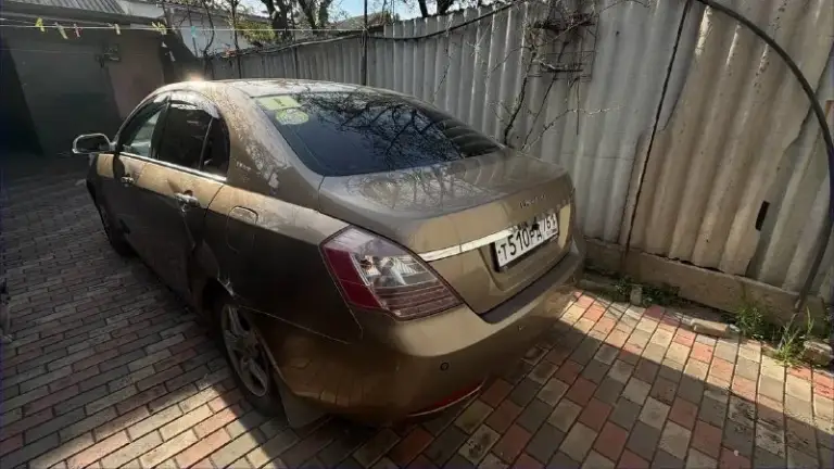 Продается geely emgrand 2011 года 1.8 мт 380.000 рублей 302.000 пробег владею почти год, я 3-ий хозяин, машина хорошая, просторная, на трассе держит отлично, но машиной нужно заниматься, а времени и средств на данный момент нет по этому и цена ниже рыночной, стоит 4 поколения и вписан в птс, поменяна выхлопная система, поменяны лямдазонты, в придачу отдам новый тормозные диски, колодки, бронепровода, катушки зажигания, упаковка моторного масла, ароматизаторы, фильтра на газ и на бензин, также воздушный фильтр, салонный фильтр и масленый фильтр, есть масложор и подтраивает, торг уместен александр +7(949)593-32-44
📞 Звоните: +7(949)5933244 - фотография - 5