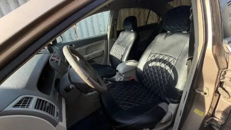 Продается geely emgrand 2011 года 1.8 мт 380.000 рублей 302.000 пробег владею почти год, я 3-ий хозяин, машина хорошая, просторная, на трассе держит отлично, но машиной нужно заниматься, а времени и средств на данный момент нет по этому и цена ниже рыночной, стоит 4 поколения и вписан в птс, поменяна выхлопная система, поменяны лямдазонты, в придачу отдам новый тормозные диски, колодки, бронепровода, катушки зажигания, упаковка моторного масла, ароматизаторы, фильтра на газ и на бензин, также воздушный фильтр, салонный фильтр и масленый фильтр, есть масложор и подтраивает, торг уместен александр +7(949)593-32-44
📞 Звоните: +7(949)5933244 - фотография - 6