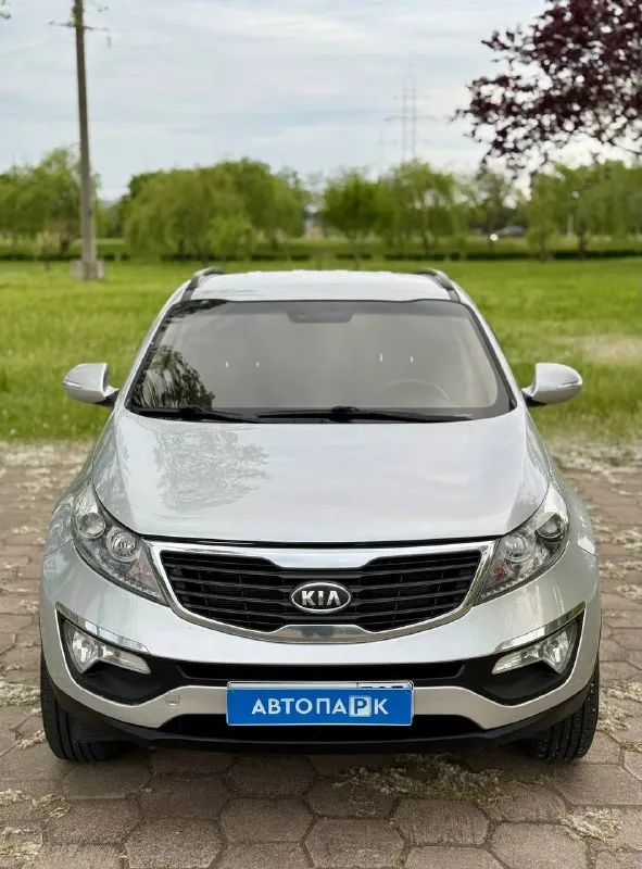 ⚪️ Kia sportage

💰Цена: 1 300 000р
🏢Город: мариуполь
📅Год выпуска: 2012
🧾Пробег: 159 660 км.
⚙️Двигатель: 2.0
⛽Топливо: бензин
⚙️Кпп: автомат

📞 Телефон:

+7-949-727-41-51
+7-989-263-55-56
+7-949-551-91-52

💾 Описание:

Sportage - безусловн. .. > отличное состояние
✅ Хорошая комплектация
✅ Кузов без коррозии
✅ Южная эксплуатация
✅ Техническая часть на 5+

Кондиционер ❄️ (холодит отлично), подогрев сидений, полный электропакет, птф, abs, airbag, гур, android магнитола, отличная резина на оригинальных литых дисках.

Улица шевченко 2️⃣6️⃣9️⃣

➕Автомобиль с пройденным техническим осмотром и готов к переоформлению.

🏦 Возможна продажа в кредит по двум документам. - фотография - 2