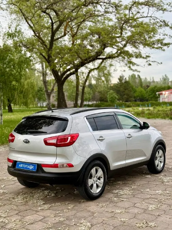 ⚪️ Kia sportage

💰Цена: 1 300 000р
🏢Город: мариуполь
📅Год выпуска: 2012
🧾Пробег: 159 660 км.
⚙️Двигатель: 2.0
⛽Топливо: бензин
⚙️Кпп: автомат

📞 Телефон:

+7-949-727-41-51
+7-989-263-55-56
+7-949-551-91-52

💾 Описание:

Sportage - безусловн. .. > отличное состояние
✅ Хорошая комплектация
✅ Кузов без коррозии
✅ Южная эксплуатация
✅ Техническая часть на 5+

Кондиционер ❄️ (холодит отлично), подогрев сидений, полный электропакет, птф, abs, airbag, гур, android магнитола, отличная резина на оригинальных литых дисках.

Улица шевченко 2️⃣6️⃣9️⃣

➕Автомобиль с пройденным техническим осмотром и готов к переоформлению.

🏦 Возможна продажа в кредит по двум документам. - фотография - 6