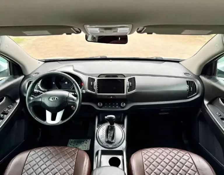 ⚪️ Kia sportage

💰Цена: 1 300 000р
🏢Город: мариуполь
📅Год выпуска: 2012
🧾Пробег: 159 660 км.
⚙️Двигатель: 2.0
⛽Топливо: бензин
⚙️Кпп: автомат

📞 Телефон:

+7-949-727-41-51
+7-989-263-55-56
+7-949-551-91-52

💾 Описание:

Sportage - безусловн. .. > отличное состояние
✅ Хорошая комплектация
✅ Кузов без коррозии
✅ Южная эксплуатация
✅ Техническая часть на 5+

Кондиционер ❄️ (холодит отлично), подогрев сидений, полный электропакет, птф, abs, airbag, гур, android магнитола, отличная резина на оригинальных литых дисках.

Улица шевченко 2️⃣6️⃣9️⃣

➕Автомобиль с пройденным техническим осмотром и готов к переоформлению.

🏦 Возможна продажа в кредит по двум документам. - фотография - 8