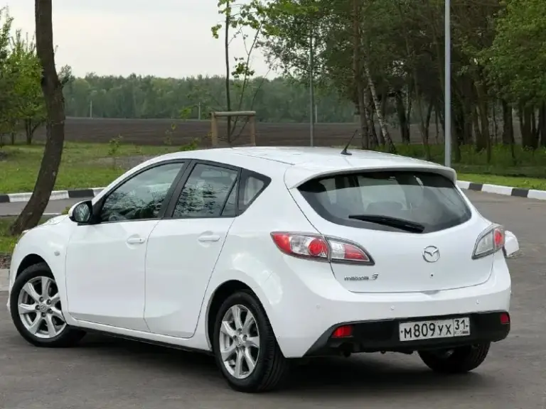 В продаже mazda 3, 2010 г. В, 1.6 л, 105 л. С, мкпп. Один собственник все 16 лет, одна запись в птс.

Кузов без следов коррозии, соответствует фото.

Комплектация - двухзонный климат с круизом, датчик дождя / света, мультируль, складывание зеркал, подогревы сидений, зеркал и лобового, штатный парктроник, омыватель оптики, линзы, датчики ebd, bas, abs, esp и прочие навороты. Стоит автозапуск, два родных ключа и т. Д и т. П.

Техосмотр пройден, авто готово к оформлению. Цена - 750,000 рублей. Рассрочки и обмена нет. Территориально находится в г макеевка (центр) контакты : +7(949)003-33-27, +7(979)028-27-27 - фотография - 7
