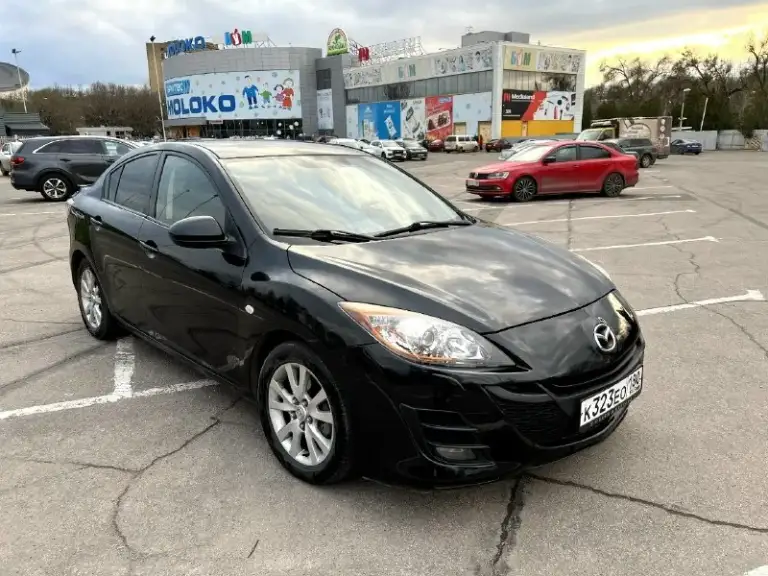 Mazda 3 bl 2010 год мотор 1.6 (105 сил), пробег настоящий 262, личный автомобиль. Передний привод. Двигатель работает без каких либо шумов. Коробка обслужена, заменено сцепление от предыдущего хозяина (прошла 24000), кузов в хорошем состоянии. Дно и пороги родные, есть видео до того как пескоструили и наносили антикор, все полости в дверях и тд, тоже обработаны. Хорошая акустика, подогревы сидений, регулировка зеркал и складывание. Фары заменены полностью, стоит оптика калиброванная и заводские галогены. Руль перешит на кожу (ручная заказная работа). Ходовка перебрана, звуков посторонних нет, до сих пор пыльники новые. Заменены колодки и блины, новый аккум, заменены все жидкости и масла даже в руле. Цена 750 к, торг приветствуется, осмотр макеевка-донецк +79494109596
📞 Звоните: +7(949)4109596 - фотография - 2