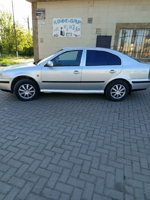 Автор: продам skoda октавия ! Год выпуска -2000! В хорошем состоянии! Комплекция : кондиционер, 4 стеклоподъёмника, и многое другое все для комфортной езды! Делать нечего не нужно!!!все работает !!!двигатель-1.6!самый лучший в линейке!едет бодро ! Родного пробега -290 т! Масло не ест, не троит не дымит ! Коробка механика работает хорошо! Было недавно заменино :ремень грм, помба, ролики масла ! По ходовой части все обслужено ! Машина в сварке и покраске не нуждается ! Резина лето почти новая ! И зима в комплекте! Осмотр машины город горловка +79493849099 связь очень очень плохая если не дозвонились, звоните пишите телеграмм вотсап вк на этом номере телефона ! Цена 465 тысяч рублей ! Не большой торг при осмотре!. . !!!наш телеграм канал [ бесплатное размещение за репост!!! Правила сообщества [ мы в мах [
📞 Звоните: +7(949)3849099 - фотография - 3