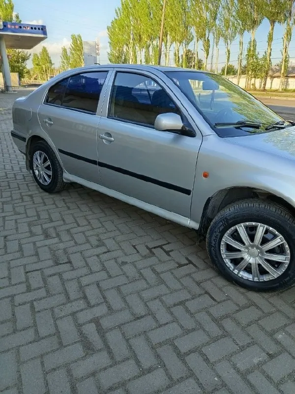 Автор: продам skoda октавия ! Год выпуска -2000! В хорошем состоянии! Комплекция : кондиционер, 4 стеклоподъёмника, и многое другое все для комфортной езды! Делать нечего не нужно!!!все работает !!!двигатель-1.6!самый лучший в линейке!едет бодро ! Родного пробега -290 т! Масло не ест, не троит не дымит ! Коробка механика работает хорошо! Было недавно заменино :ремень грм, помба, ролики масла ! По ходовой части все обслужено ! Машина в сварке и покраске не нуждается ! Резина лето почти новая ! И зима в комплекте! Осмотр машины город горловка +79493849099 связь очень очень плохая если не дозвонились, звоните пишите телеграмм вотсап вк на этом номере телефона ! Цена 465 тысяч рублей ! Не большой торг при осмотре!. . !!!наш телеграм канал [ бесплатное размещение за репост!!! Правила сообщества [ мы в мах [
📞 Звоните: +7(949)3849099 - фотография - 5