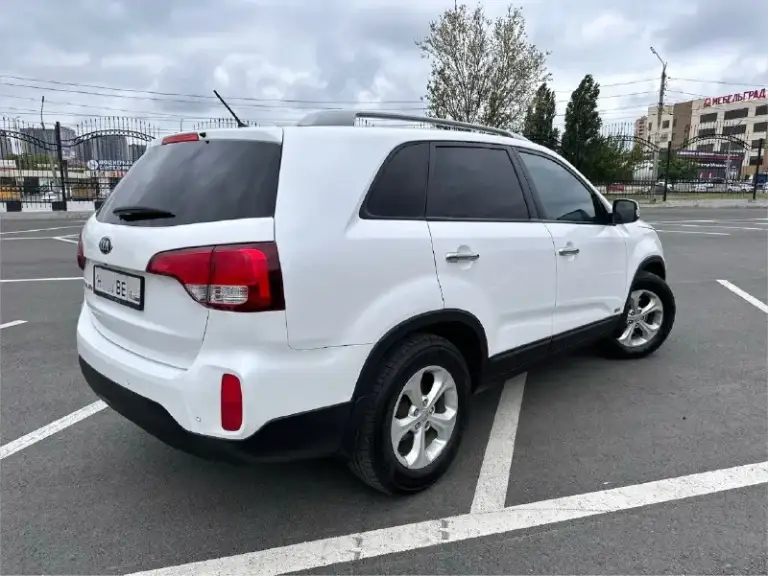 Kia sorento 2013
Вся в заводском окрасе !
2.4, Коробка автомат 6ст
7 Мест, полный привод с блокировкой, две зоны климата, два режима езды (+эко), складывание зеркал, подогревы, датчики, парктроники и тд. Автомобиль в отличном состоянии как по кузову так и технически, абсолютно весь кузов в идеальном состоянии, в заводском окрасе, техническая часть на 5+, обслужена полностью, все то проводились вовремя на официальном дилере, все записи в сервисной книжке, вложение не требует совсем. Птс оригинал. На автомобиле новая летняя резина. Так же установлена сигнализация старлайн с автозапуском. Автотека на последнем фото. Стоимость 1.650.000, торг у капота, любая проверка приветствуется, возможен обмен. Донецк. +79499615108
📞 Звоните: +7(949)9615108 - фотография - 5