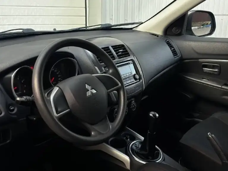 Продам mitsubishi asx рестайлинг
Год выпуска:2015
Объём двигателя:1.6.v16
Кпп механическая
Родной пробег:114.000 км
Один собственник, девушка.

Автомобиль в родном окрасе!
Состояние кузова идеальное
Рыжиков, корозии и прочих нюансов нет
Все технические обслуживание проводились исключительно у официального дилера, с соблюдением всех сроков. Авто в идеальном состоянии как технически, так и визуально.
Авто без вложений и нюансов !

Комплектация:
Бортовой компьютер,
Подогрев сидений,4 стеклоподъемника, кондиционер, электро зеркала, противотуманные фары, камера заднего вида, подогрев стекл, abs esp, aux bluetooth, полный комплект ключей и много чего прочего для комфортного вождения, очень комфортабельный кроссовер, с идеальным сочетанием механической коробкой передач и цепным двигателем 1.6 с большим ресурсом,
По документам любой вид оформления

Цена:1.020.000

Г. Донецк

Номер телефона:
+7949-126-88-71 - фотография - 9