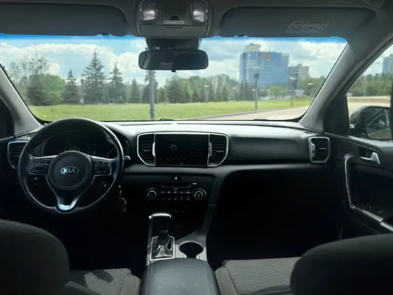 Kia sportage
2017Год.
Купленный в 2018 году
Двигатель 2.0 бензин
Коробка автомат
Пробег 176тыс. Км родной
Два владельца за все время эксплуатации
Автомобиль в очень хорошем состоянии!
Родной пробег!
Авто обслужен от и до,
Вложения не требует не какого от слова совсем !
Комплектация
Электропривод зеркал
Полный привод
Помощь при спуске
Круизконтроль
Мультируль
Камера заднего вида
Климат контроль двух зоны
Подогрев сидений
Подогрев зеркал
Подогрев дворников
Антибликовое зеркало
Датчик света
Датчик дождя
Два ключа
Abs
Esp
Airbag
Бортовой компьютер
Четыре стеклоподъемника
С документами все в полном порядке,
Продажа с полным переоформлением в гаи
Г. Донецк
Цена 1.750тыс. ₽
Звоните остальное по
+79496447942
Возможно продажа в кредит
📲 Tg: @artur_dadunia
📞 Звоните: +7(949)6447942 - фотография - 10