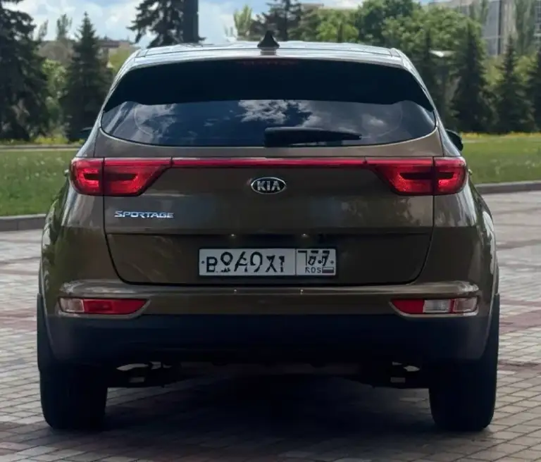 Kia sportage
2017Год.
Купленный в 2018 году
Двигатель 2.0 бензин
Коробка автомат
Пробег 176тыс. Км родной
Два владельца за все время эксплуатации
Автомобиль в очень хорошем состоянии!
Родной пробег!
Авто обслужен от и до,
Вложения не требует не какого от слова совсем !
Комплектация
Электропривод зеркал
Полный привод
Помощь при спуске
Круизконтроль
Мультируль
Камера заднего вида
Климат контроль двух зоны
Подогрев сидений
Подогрев зеркал
Подогрев дворников
Антибликовое зеркало
Датчик света
Датчик дождя
Два ключа
Abs
Esp
Airbag
Бортовой компьютер
Четыре стеклоподъемника
С документами все в полном порядке,
Продажа с полным переоформлением в гаи
Г. Донецк
Цена 1.750тыс. ₽
Звоните остальное по
+79496447942
Возможно продажа в кредит
📲 Tg: @artur_dadunia
📞 Звоните: +7(949)6447942 - фотография - 5