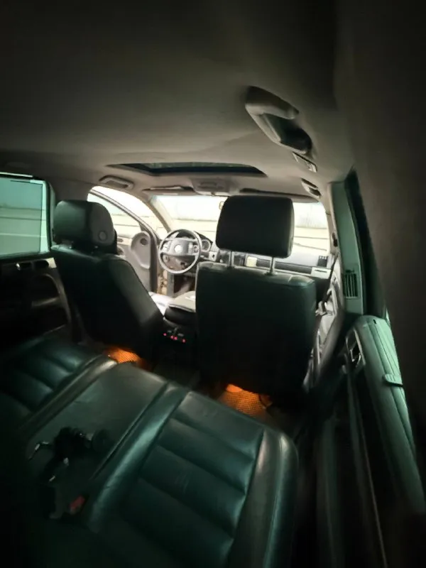 Срочно‼️
Volkswagen touareg i
Двигатель (бензин) 3.2
Год 2003
Пробег 320 000
Коробка автомат
Машина обслужена, мотор масло не ест без пневмы! Салон - кожа.
К машине относились аккуратно, обслуживание только хорошими расходниками
Юридически чистая, любые проверки.

Автомобиль в донецке.
Отличный внедорожник, сел и поехал.

Цена: 600 000

+79490196575 - фотография - 6