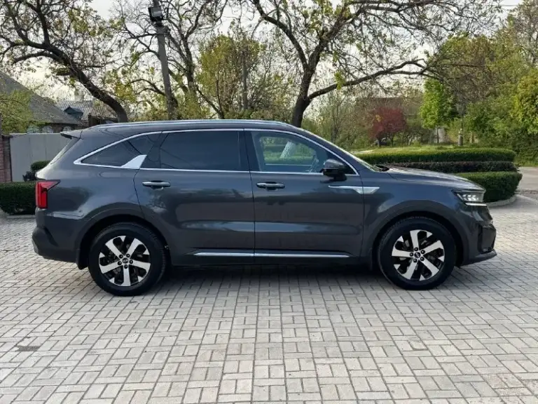 Kia sorento
Для корейского рынка
Год выпуска 2020
Пробег 78 тыс. Км
Двигатель 2.2d
Коробка автомат
Автомобиль в отличном состоянии,
Кузов без дтп, весь в заводском окрасе!
Максимальная комплектация
Кожаный салон
Электро сиденья, с подогревами
4-Хсидений
Память и вентиляция передних сидений
Подогрев руля
Под рулевые лепестки переключения передач
Ambient lighting, контурная цветная подсветка салона
Парктроники передние и задние
Кнопка start/stop
Двух зонный климат контроль
Активный круиз контроль
Без ключевой доступ keylessgo
Авто складывание заркал
Адаптивная led оптика, передняя и задняя
Led туманки
Цифровой щиток приборов
Заводские видеорегистраторы с выходом на мультимедиа (перед, зад)
Проекция на лобовое стекло
Обзор 360°
Электро крышка багажника
Электро ручник
Система autohold
Датчики слепых зон
Датчик смены полосы
Дистроник
Датчик света
Розетка 220v
Продажа с полным переоформлением в мрэо
Г. Донецк
Цена 3.
📲 Tg: r. B
📞 Звоните: +7(949)5210885 - фотография - 4