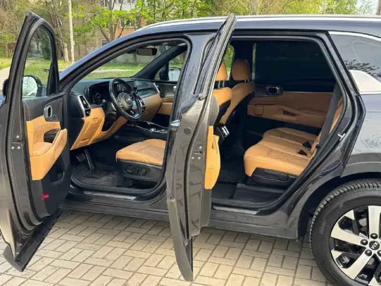 Kia sorento
Для корейского рынка
Год выпуска 2020
Пробег 78 тыс. Км
Двигатель 2.2d
Коробка автомат
Автомобиль в отличном состоянии,
Кузов без дтп, весь в заводском окрасе!
Максимальная комплектация
Кожаный салон
Электро сиденья, с подогревами
4-Хсидений
Память и вентиляция передних сидений
Подогрев руля
Под рулевые лепестки переключения передач
Ambient lighting, контурная цветная подсветка салона
Парктроники передние и задние
Кнопка start/stop
Двух зонный климат контроль
Активный круиз контроль
Без ключевой доступ keylessgo
Авто складывание заркал
Адаптивная led оптика, передняя и задняя
Led туманки
Цифровой щиток приборов
Заводские видеорегистраторы с выходом на мультимедиа (перед, зад)
Проекция на лобовое стекло
Обзор 360°
Электро крышка багажника
Электро ручник
Система autohold
Датчики слепых зон
Датчик смены полосы
Дистроник
Датчик света
Розетка 220v
Продажа с полным переоформлением в мрэо
Г. Донецк
Цена 3.
📲 Tg: r. B
📞 Звоните: +7(949)5210885 - фотография - 7