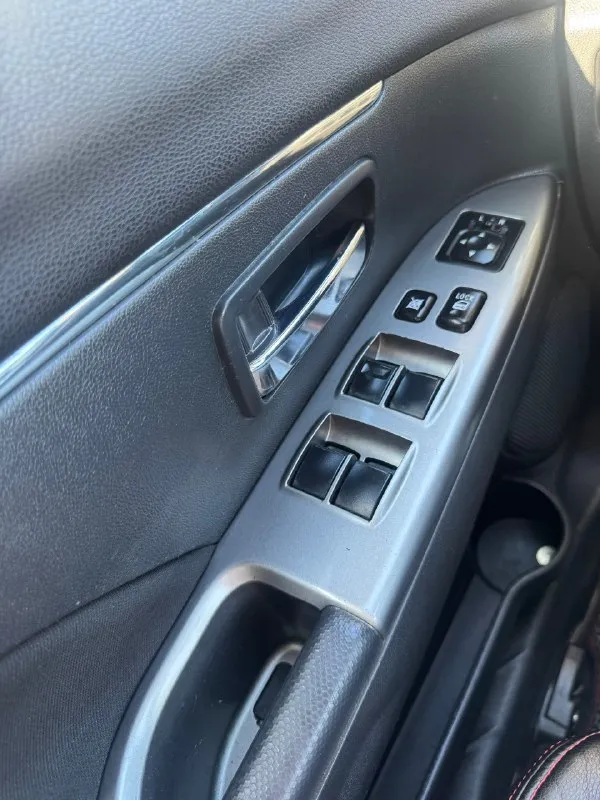 Продам семейный авто 2018 года mitsuвishi outlander sроrт (аsx) 2.0 объём двигателя (надёжный атмосферник), бензин, вариатор (обслужен), передний привод.
Пробег 61000 миль (98000км)
Владею с 2022 года, пригонял для себя из сша
Машина по технике полностью в исправном состоянии, вся обслужена.
По кузову есть сколы и царапки.
Кондиционер
Электро-регулировка и обогрев зеркал
4 Электростеклоподъемника
Круиз контроль
Магнитола с bluetooth aux
Штатная громкая связь
Камера заднего вида
Мультируль и т. Д.
Цена 1.8🍋 торг у капота
+79493684174
📞 Звоните: +7(949)3684174 - фотография - 9