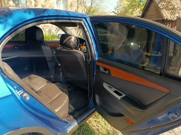 🚘 Lifan solano 620 — 2012 год ✔автомобиль в хорошем состоянии, на уверенном ходу. ✔двигатель 1.6/106л. С ✔ пробег 165.000км. ✔кпп мех/работает без нареканий. ✔ кондиционер, кожаный салон, хорошая музыка, 4эсп ✅ я собственник ✅ техосмотр имеется сел и поехал без срочных вложений. 💰 цена: 225.000₽ 🔄 возможен обмен 🚩г. Торез ‼цена за наличку, на обмен дороже‼ 📞 +7 (949) 133-44-58 vk:
📞 Звоните: +7(949)1334458 - фотография - 6