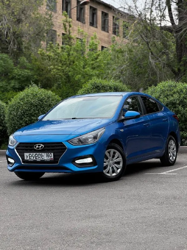 Hyundai solaris 1.6 2018 г. В.
Авто в идеальном состоянии полностью в заводском окрасе с пробегом 131 тыс. Км.
Последние 4 года автомобилем владела девушка!!
По комплектации
-Полный электропакет
-Кондиционер
-Подогрев передних сидений
-Мультимедиа aux/bt
-Сигнализация
-Abs/esp
-4 Airbag
Два ключа!!!
Автомобиль полностью обслужен,
Стоит новая летняя резина, зимний комплект колес также в наличии!! Новый акб
Тормоза полностью обслужены(всё новое)замена полностью всех фильтров и жидкостей включая и 500 км назад!!!
Стоимомость 1150000 ₽
Торг у капота!!!
Звоните +79495082418 (мах)
Тг вотсап +79493811593
📲 Tg: @kloyastarlink
📞 Звоните: +7(949)5082418 - фотография - 2