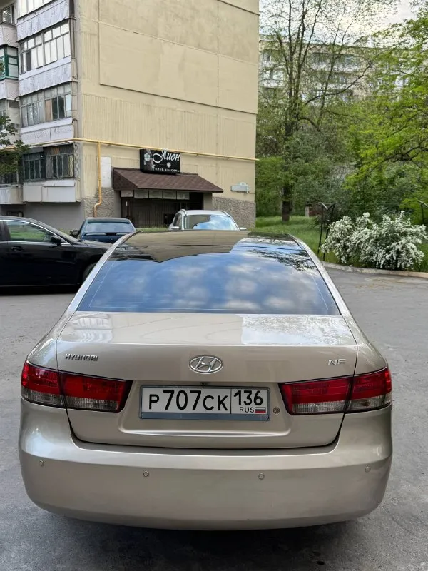 Hyundai sonata
Цена - 558.000₽ 🎁
Город - мариуполь
Год выпуска - 2007
Пробег -  250.000 км
Топливо - бензин
Модификация- 2.4
Кпп - механика
Собственник - да
+79497368266

Автомобиль в отличном состоянии! Вложений не требует. Юридически чистое авто! Просьба свои цены не предлагать и с дурацкими вопросами не беспокоить.

Abs✅
Гур✅
Климат✅
Эл. Подъемники ✅
Подушки безопасности✅
Подогревы сидений✅
Парктроники✅
Мульти - руль✅ - фотография - 3